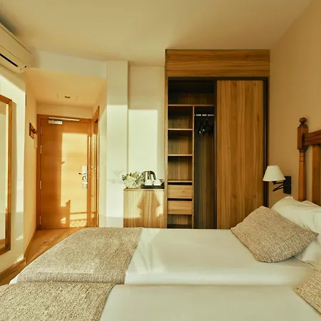 Hotel Beneste Flamenca 3*