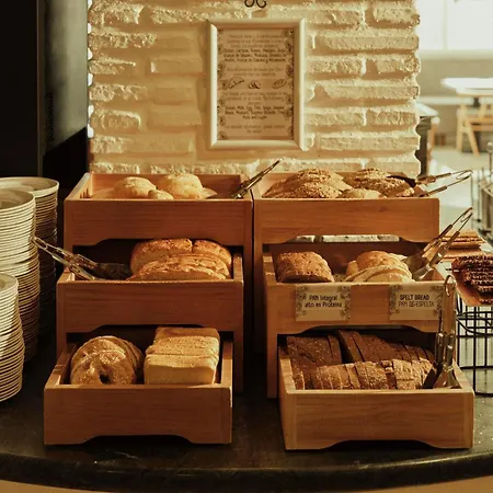 Hotel Beneste Flamenca