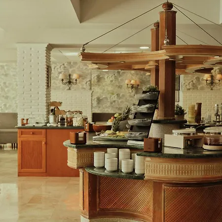 Hotel Beneste Flamenca