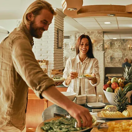 Beneste Flamenca 3* Nerja