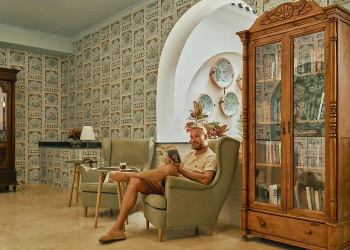 Beneste Flamenca Отель 3*