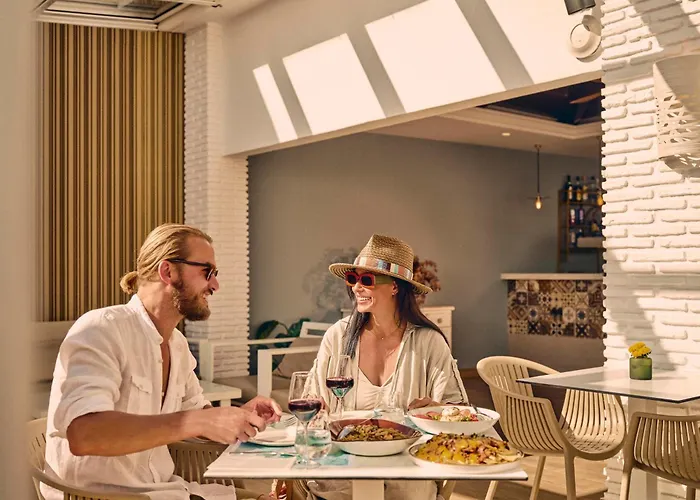 Hotel Beneste Flamenca